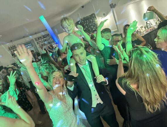 371777626_897013958482557_1065608783018348322_n